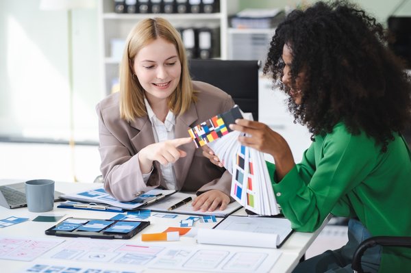 Transformez votre image de marque grâce à une agence marseillaise