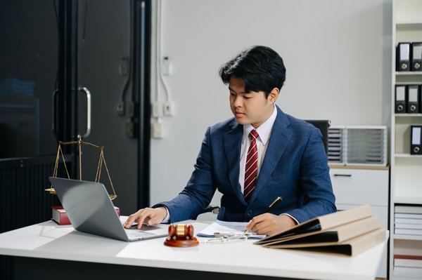 Services personnalisés d'un avocat pénaliste à bordeaux